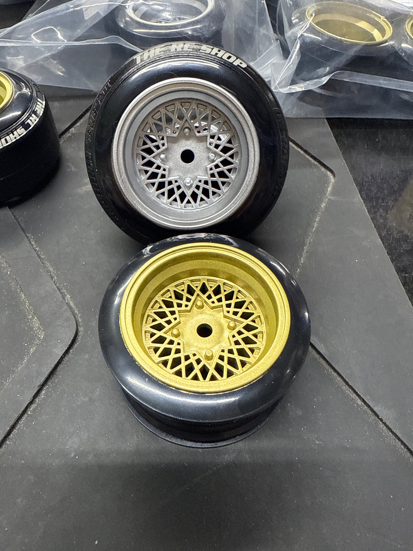 4pcs VINTAGE BB STYLE DRIFT  RC Car 1/10 Scale Plastic Wheels Rims 12mm Nut