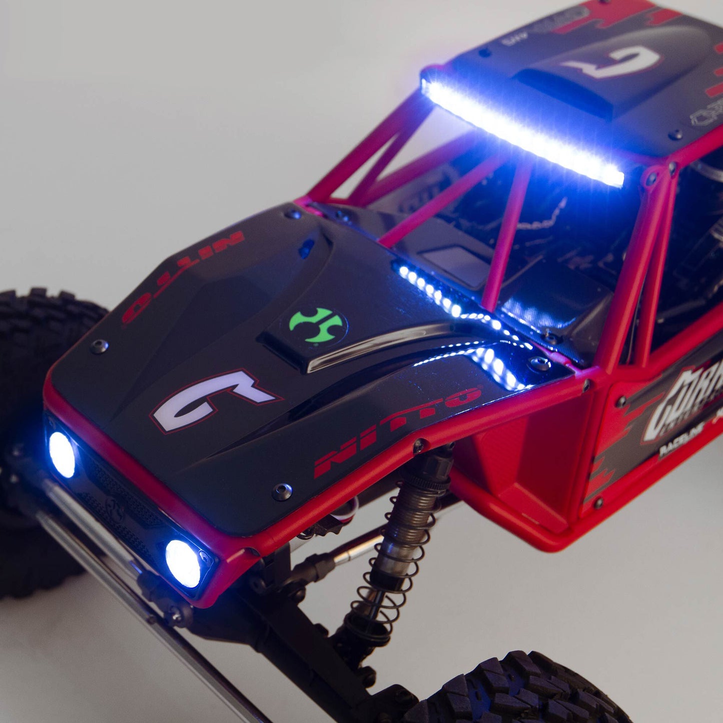 AXI03022BT2	 1/10 UTB10 Capra 1.9 Unlimited Trail Buggy Nitto 4X4 RTR Brush Rock Crawler, Black