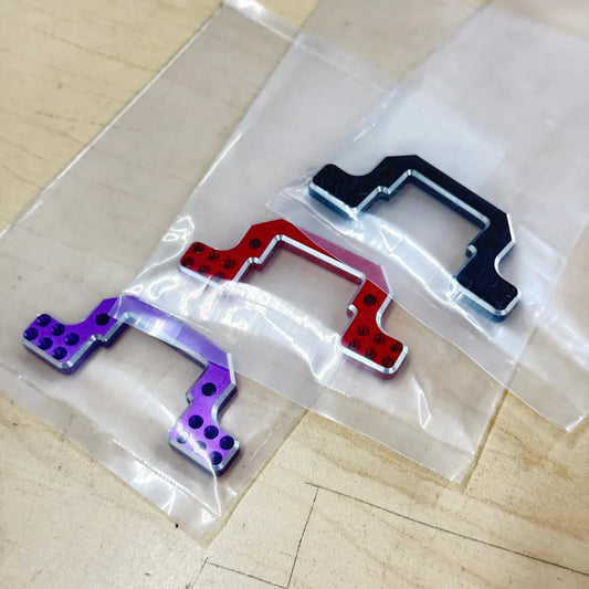 RR-752   UPPER ARM MOUNT - DDSS - SHARK (RED BLACK PURPLE) [Rhino Racing]    | The RC Shop at Dr Dans